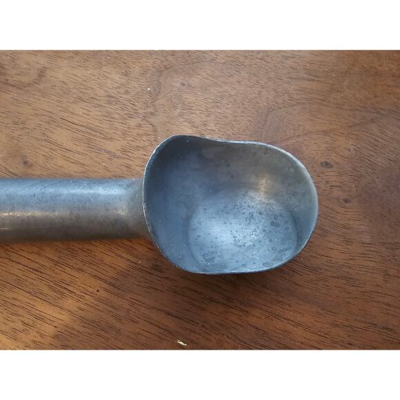 Vintage 9 in Long Aluminum Ice Cream Scoop - Water Filled Heat - Picture 2 of 8